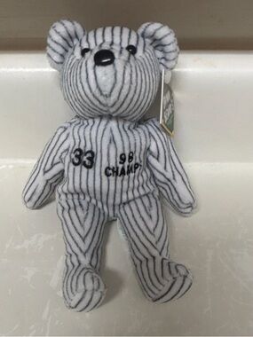 Salvino's Bamm Beano's David Wells #33 Champ Bear Plush 1998